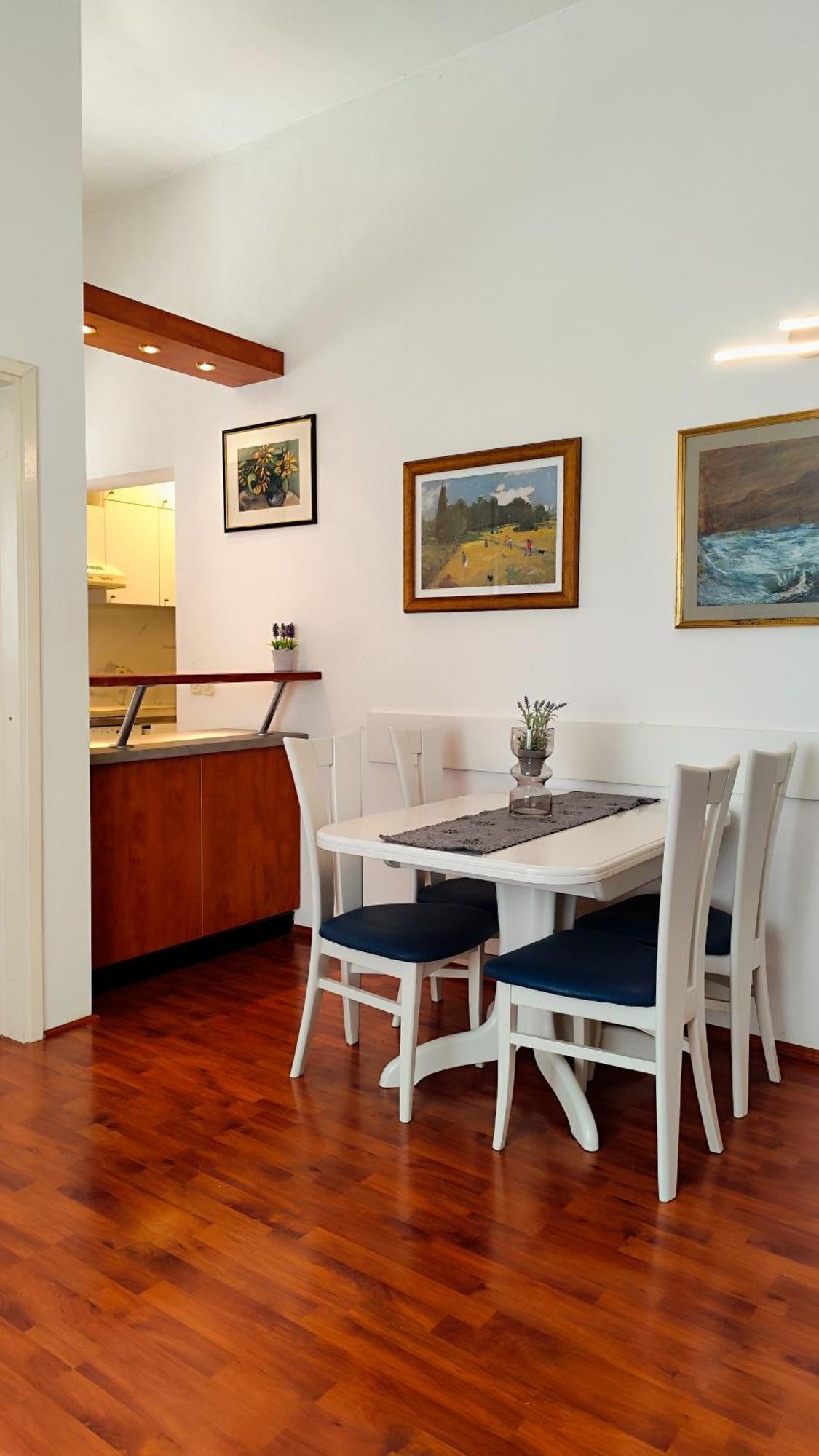 Apartman Beus Makarska Ngoại thất bức ảnh